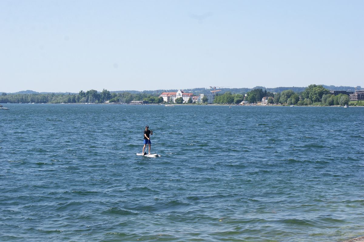 Allround- oder Touring-Board auf dem Bodensee – für Strecke gebaut, weniger für Yoga